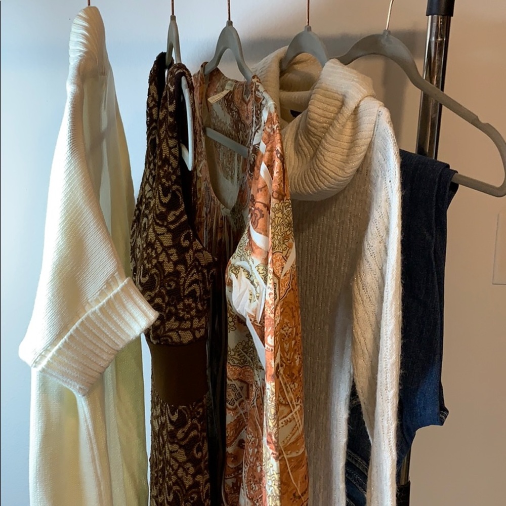 5 for 15$ Maurices Lot